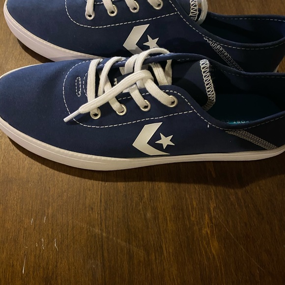 Converse - Picture 3 of 3